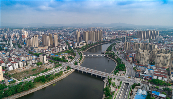 【百年奋斗路 百城访初心】系列报道：让黄冈革命老区精神代代相传