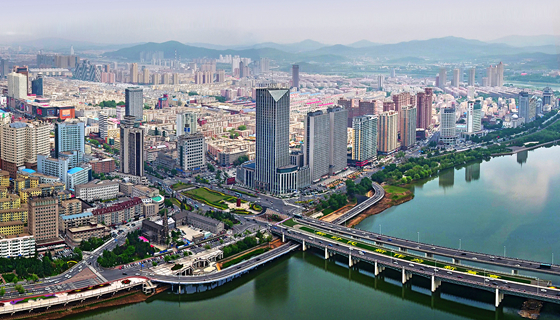 【百年奋斗路 百城访初心】系列报道：抗战精神闪耀北国江城