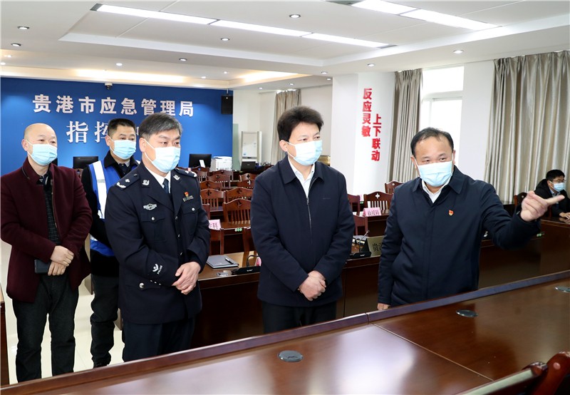 時尚經典潮流服裝（時尚經典潮流服裝品牌）